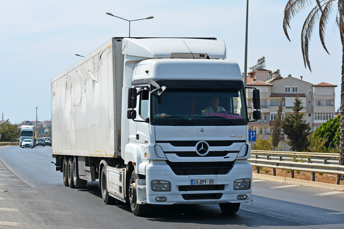 Турция, № 33 DPY 09 — Mercedes-Benz Axor (общ.м)