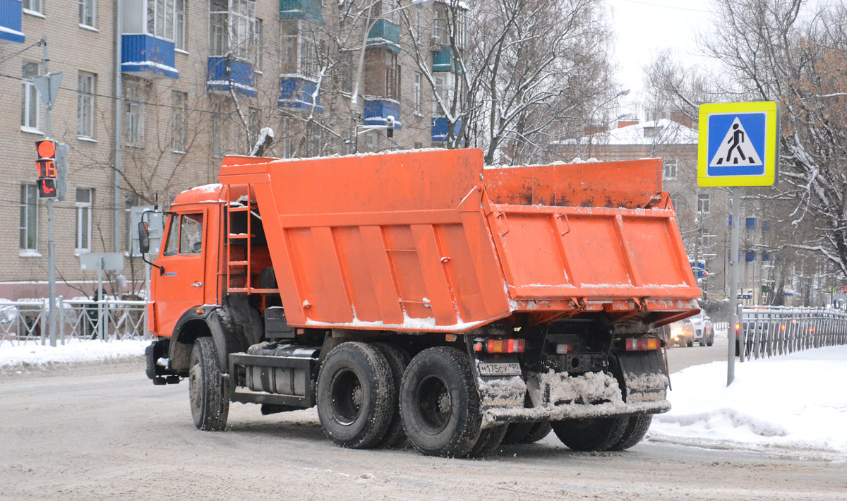 Московская область, № М 175 СУ 190 — КамАЗ-65115 [651150]