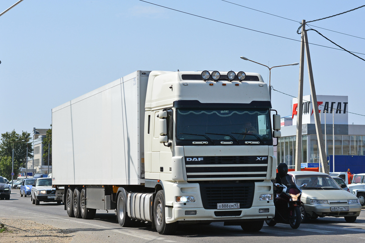 Краснодарский край, № Х 888 ЕМ 93 — DAF XF95 FT