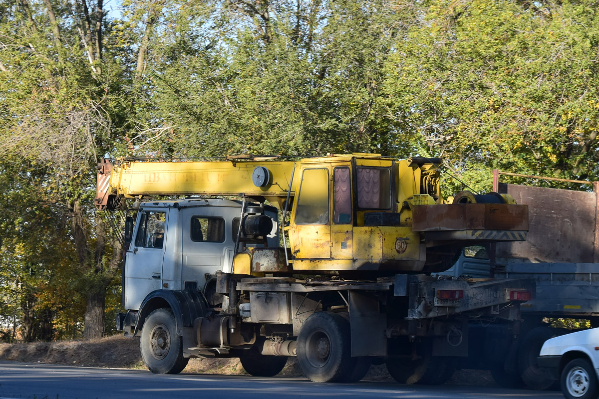 Волгоградская область, № В 399 ТВ 64 — МАЗ-5337 [533700]