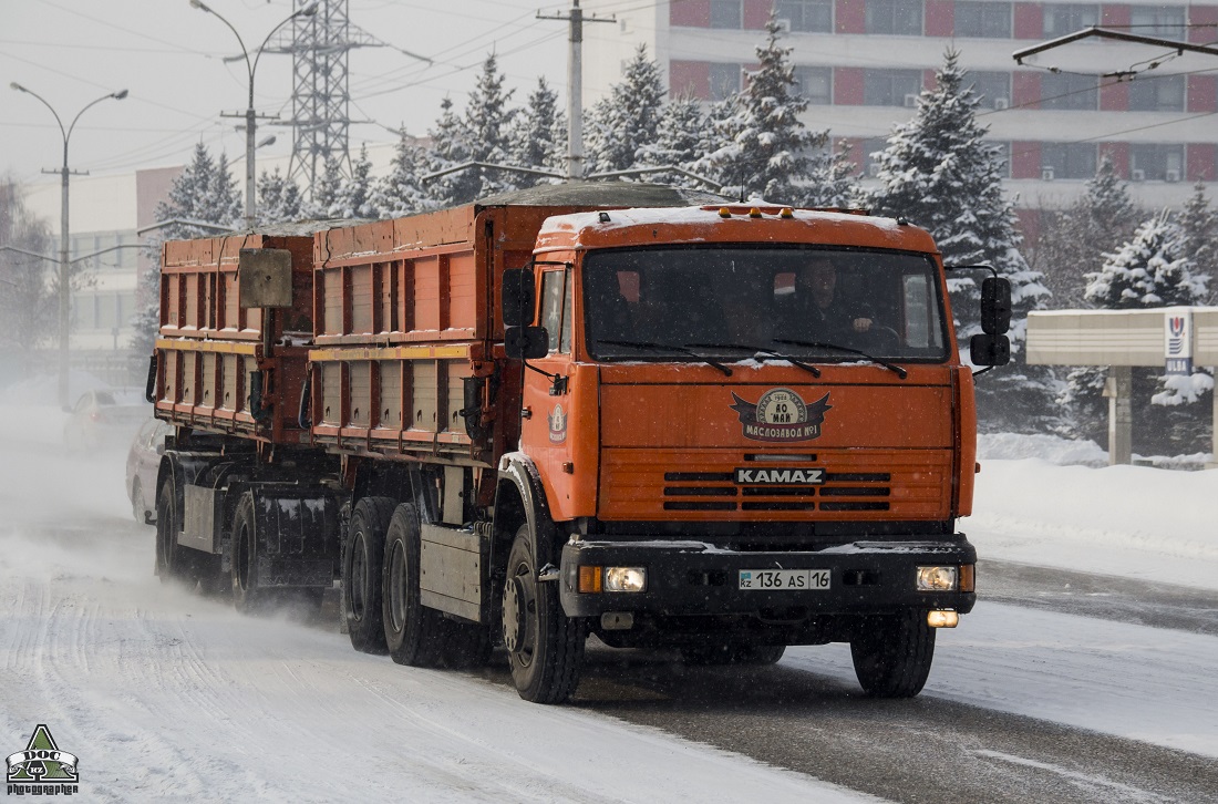 Восточно-Казахстанская область, № 136 AS 16 — КамАЗ-53215-15 [53215R]