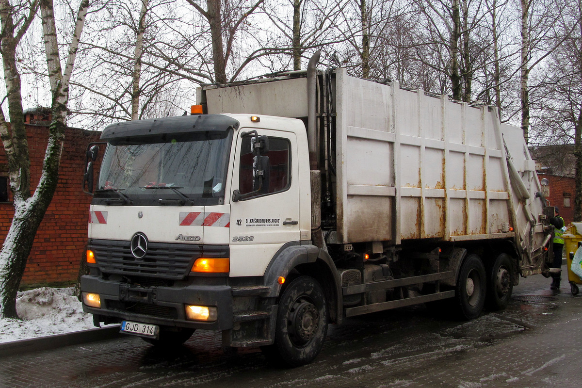 Литва, № 42 — Mercedes-Benz Atego 2528