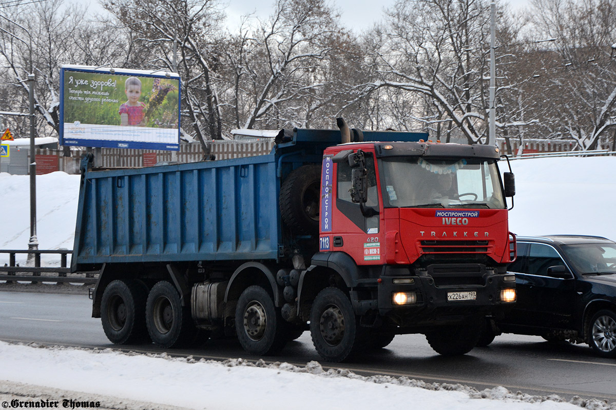 Москва, № 7113 — IVECO Trakker ('2004)