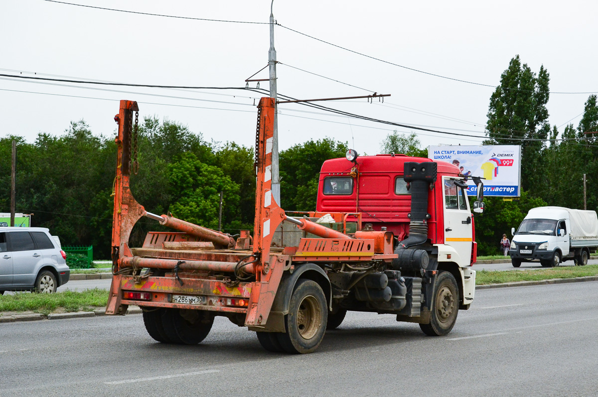 Волгоградская область, № Н 286 ММ 30 — КамАЗ-43253-R4