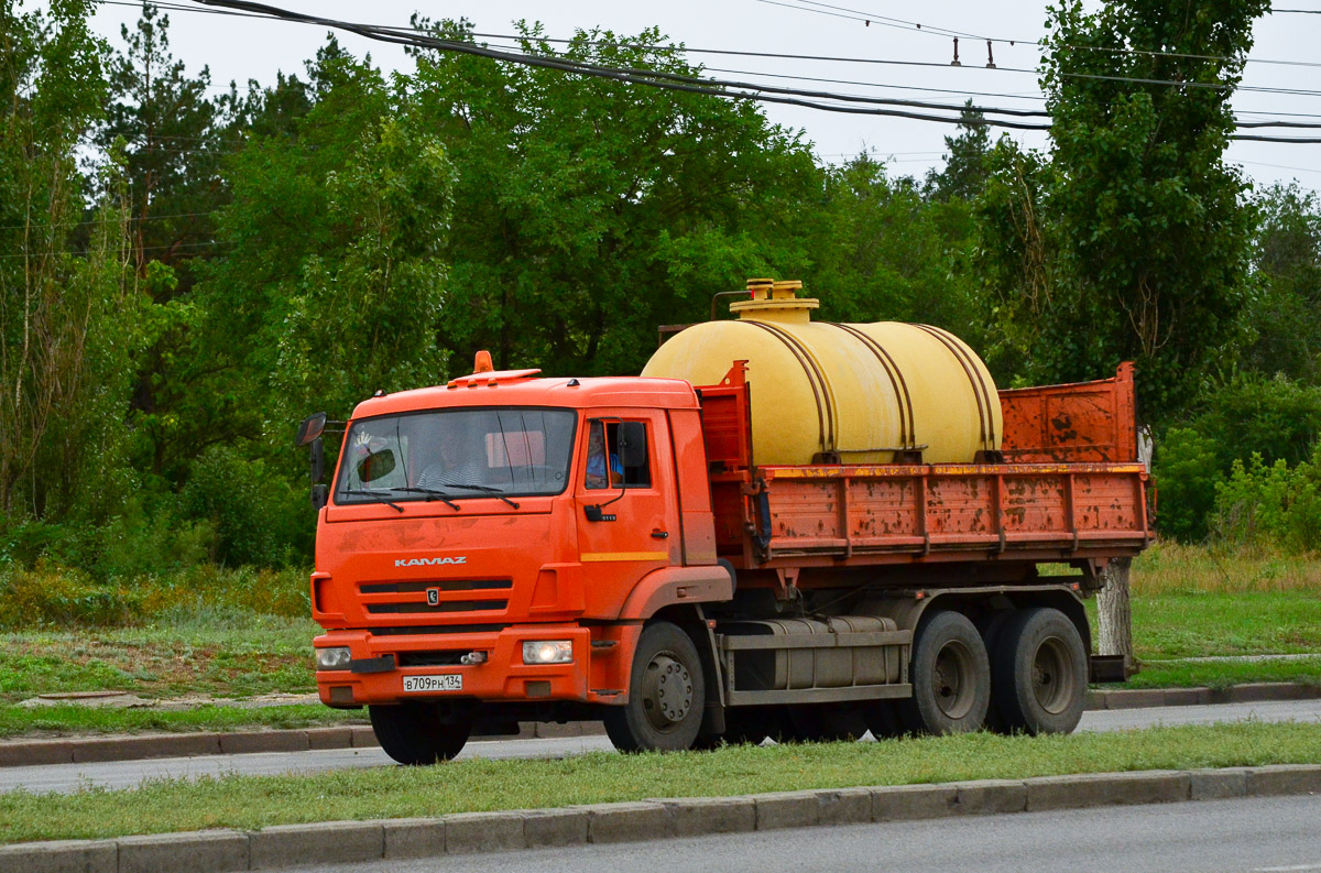 Волгоградская область, № В 709 РН 134 — КамАЗ-65115-42