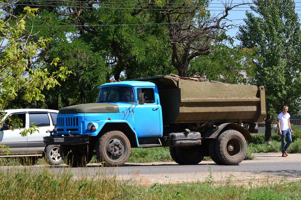 Волгоградская область, № Р 981 ВУ 34 — ЗИЛ-495710