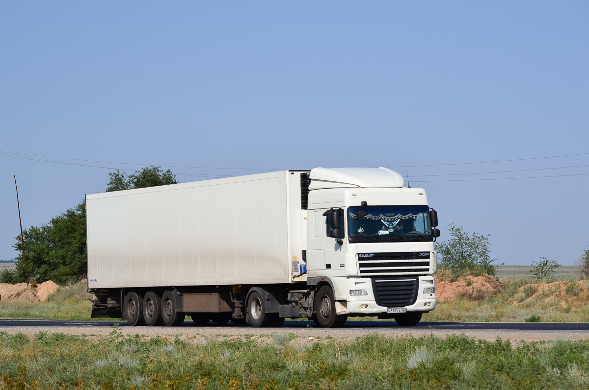 Волгоградская область, № В 852 ТА 134 — DAF XF105 FT