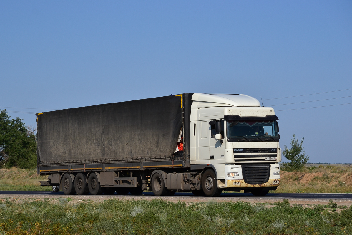 Брянская область, № М 301 НН 32 — DAF XF105 FT