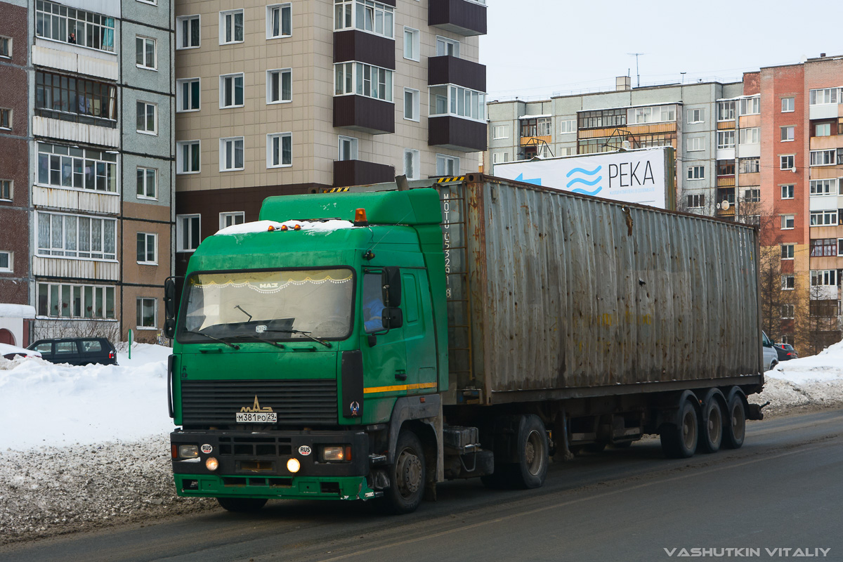 Архангельская область, № М 381 РО 29 — МАЗ-5440A5