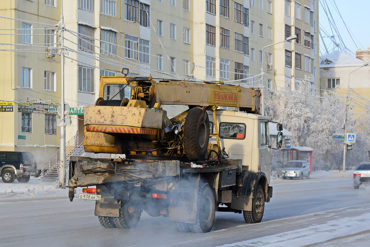 Саха (Якутия), № Е 938 АК 14 — МАЗ-5337 (общая модель)