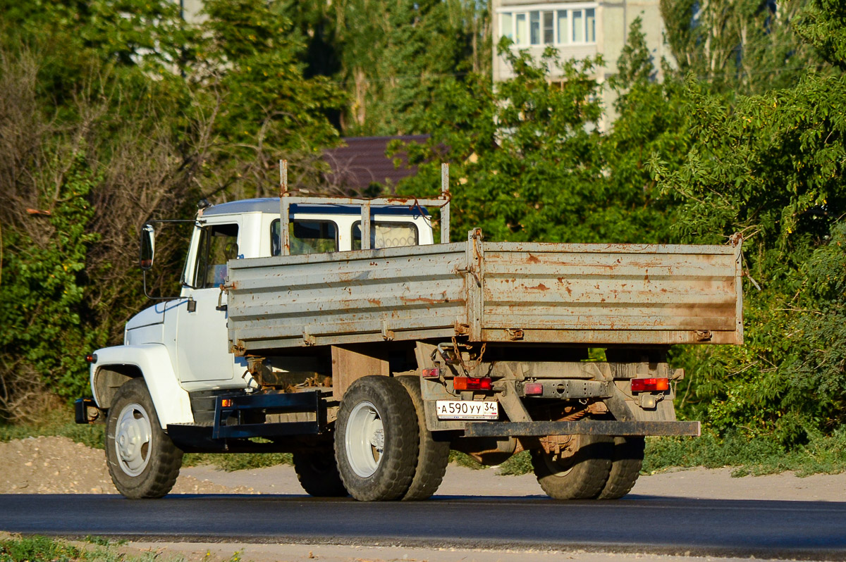 Волгоградская область, № А 590 УУ 34 — ГАЗ-3309