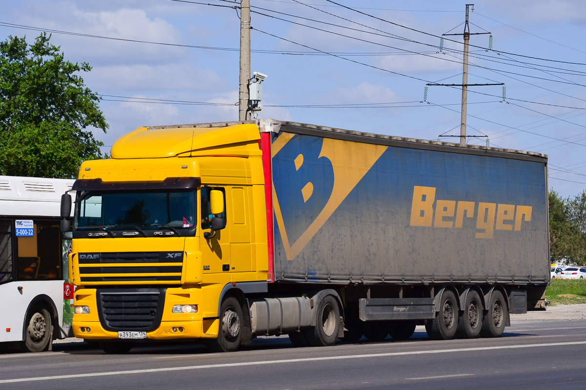 Волгоградская область, № А 393 ЕМ 134 — DAF XF105 FT