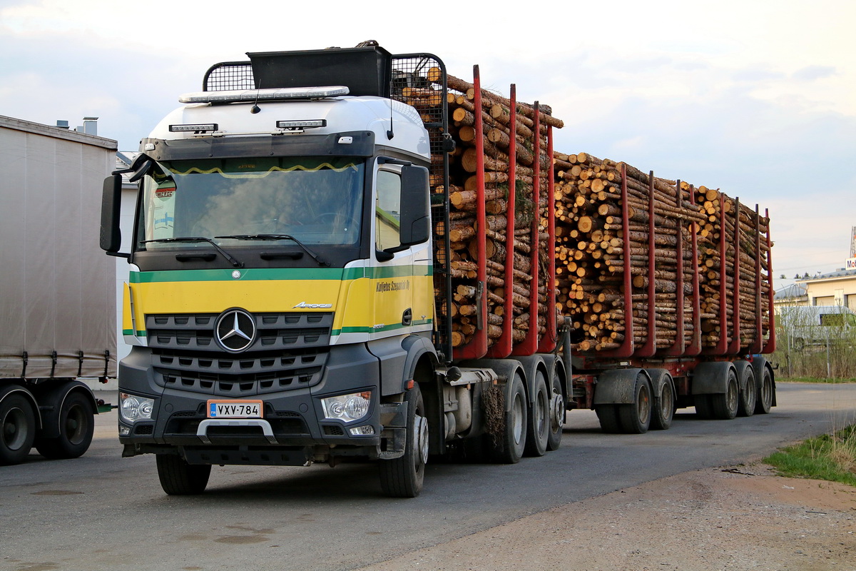 Финляндия, № VXV-784 — Mercedes-Benz Arocs (общ.м)