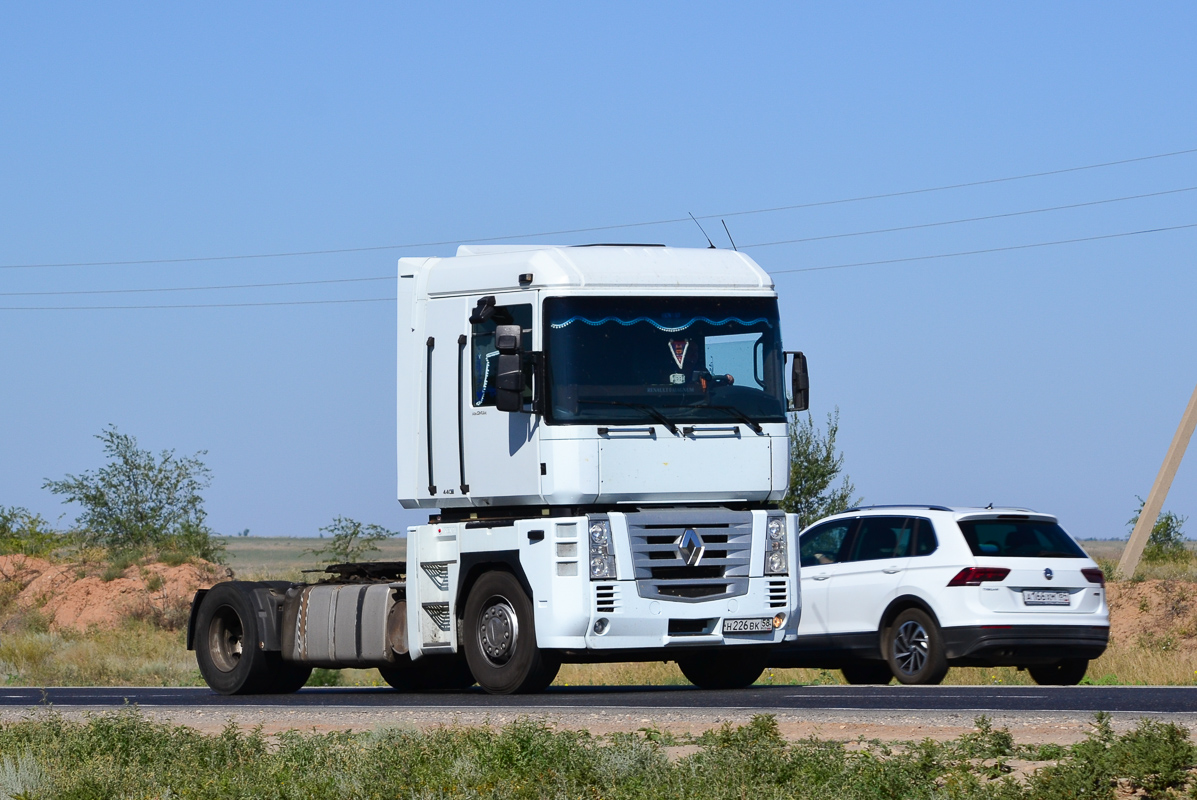 Пензенская область, № Н 226 ВК 58 — Renault Magnum ('2005)