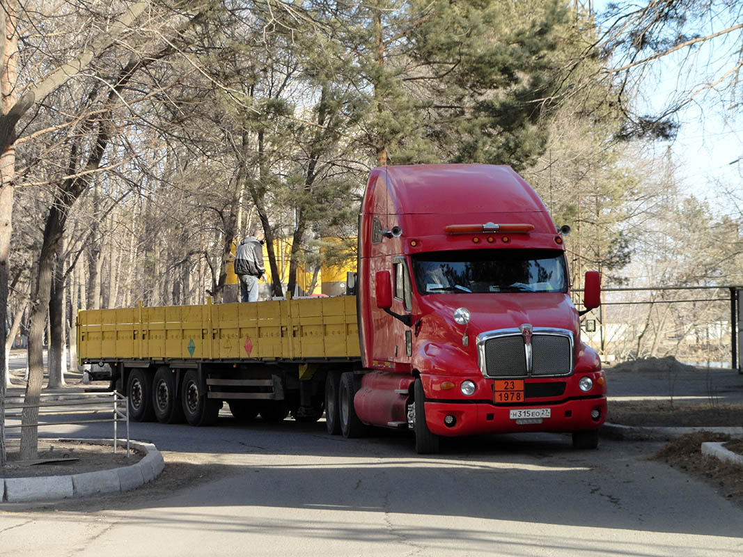 Хабаровский край, № Н 315 ЕО 27 — Kenworth T2000