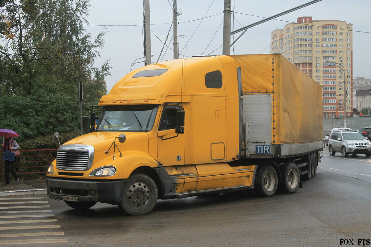 Московская область, № О 485 ОМ 190 — Freightliner Columbia