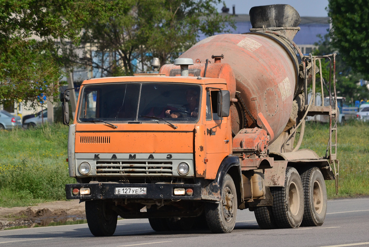 Волгоградская область, № Е 127 УЕ 34 — КамАЗ-5511