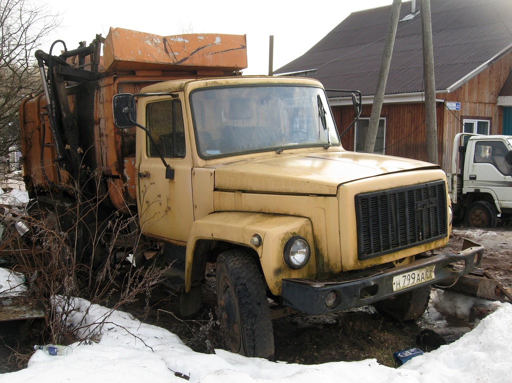 Тверская область, № Н 799 АА 69 — ГАЗ-3307