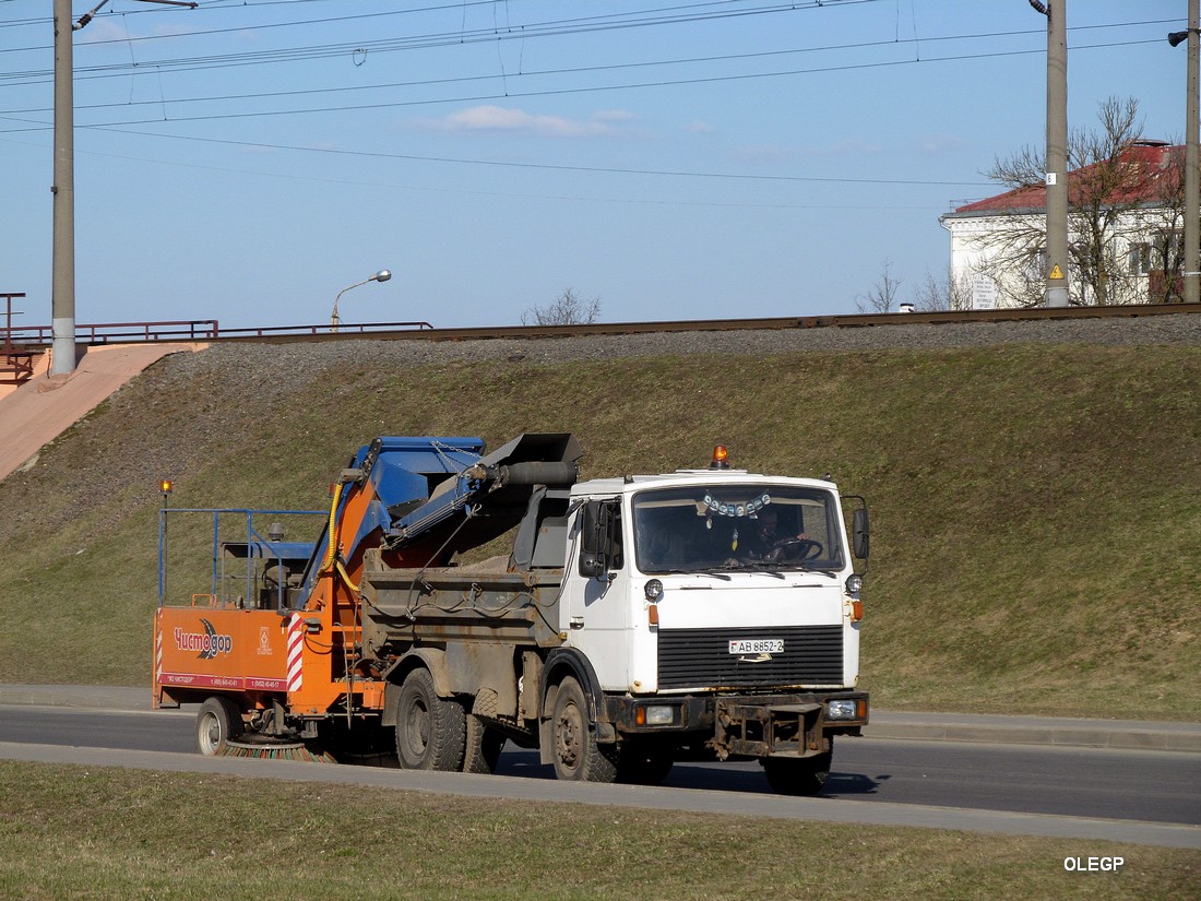 Витебская область, № АВ 8852-2 — МАЗ-5551 (общая модель)