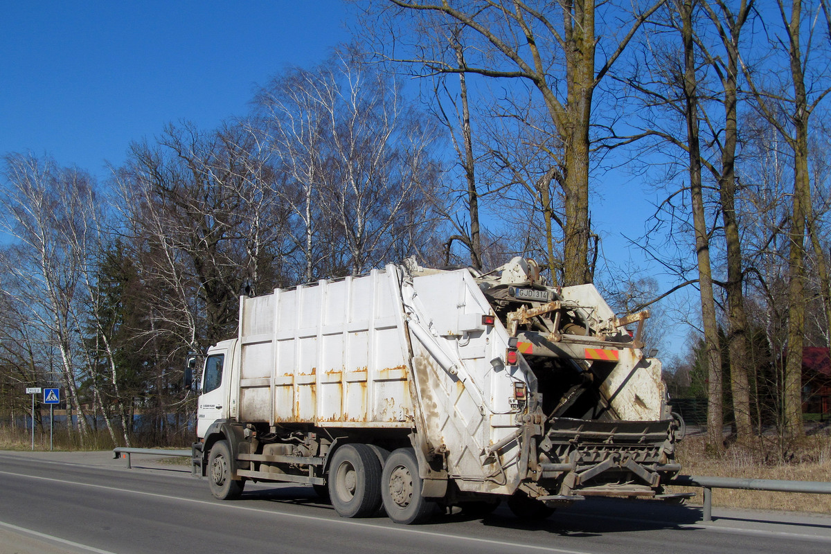 Литва, № 42 — Mercedes-Benz Atego 2528