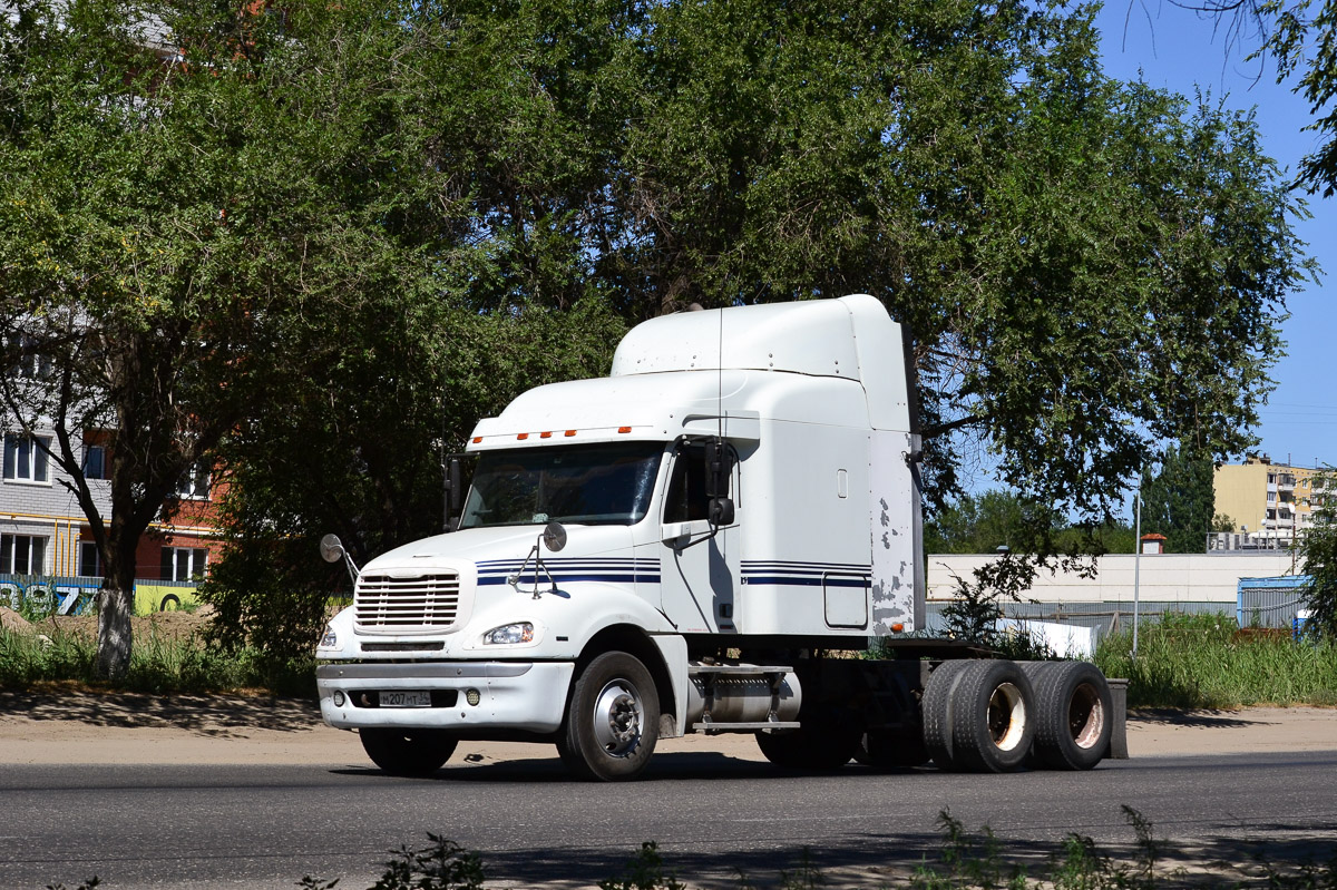 Волгоградская область, № М 207 МТ 34 — Freightliner Columbia