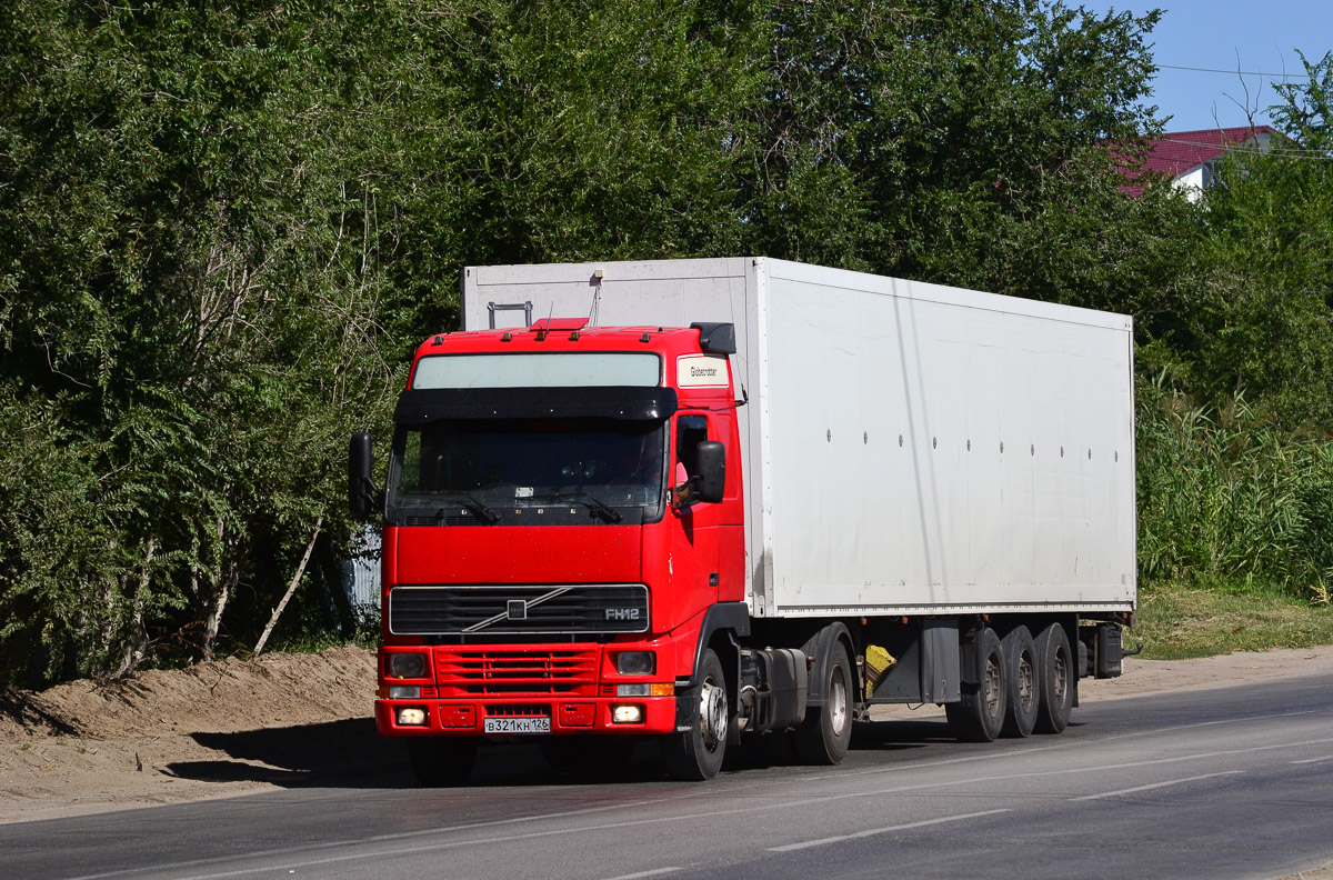 Ставропольский край, № В 321 КН 126 — Volvo ('1993) FH-Series