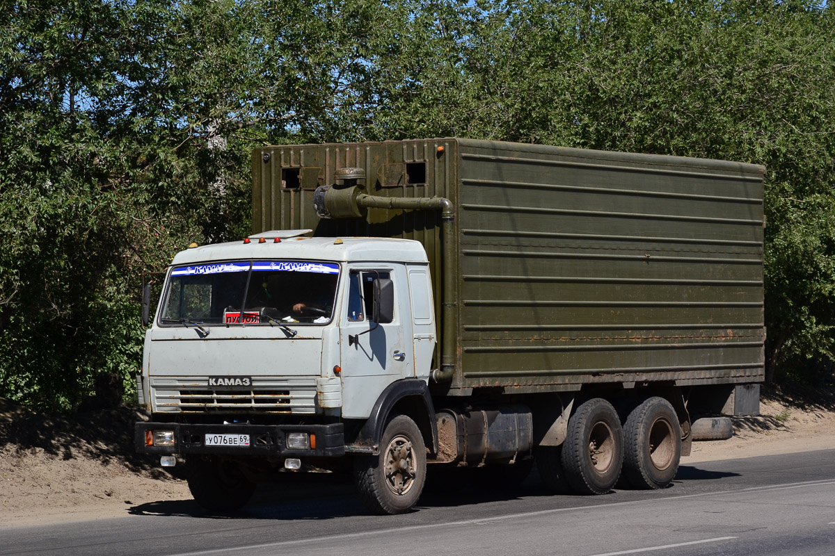 Тверская область, № У 076 ВЕ 69 — КамАЗ-53212