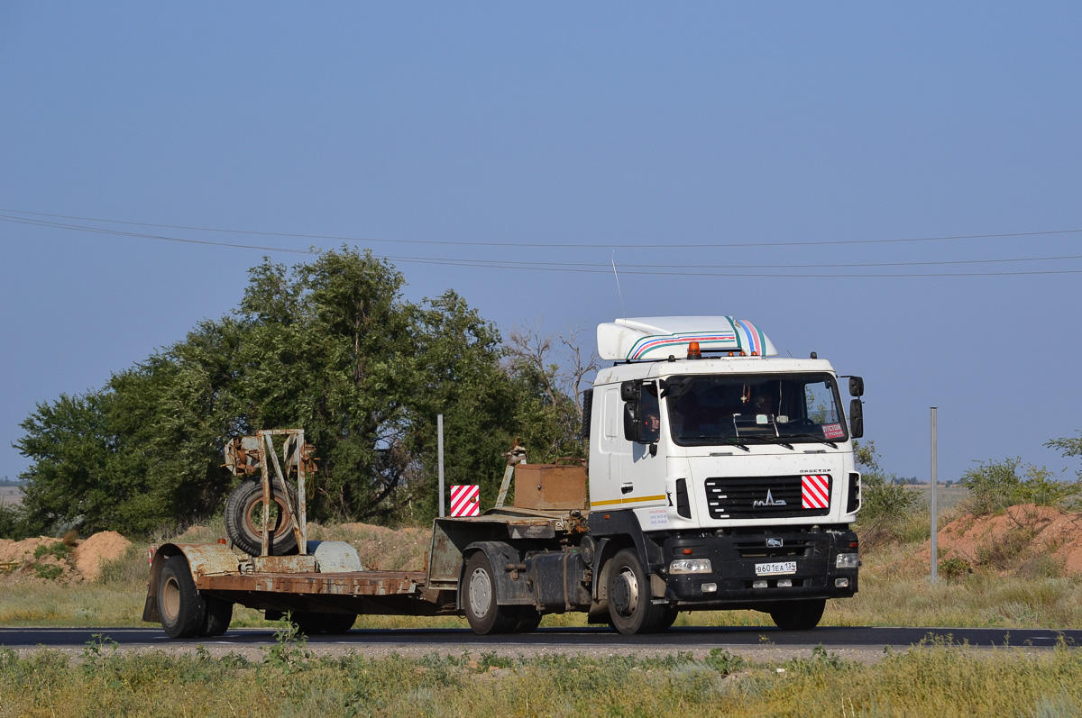 Волгоградская область, № В 601 ЕА 134 — МАЗ-5440B5