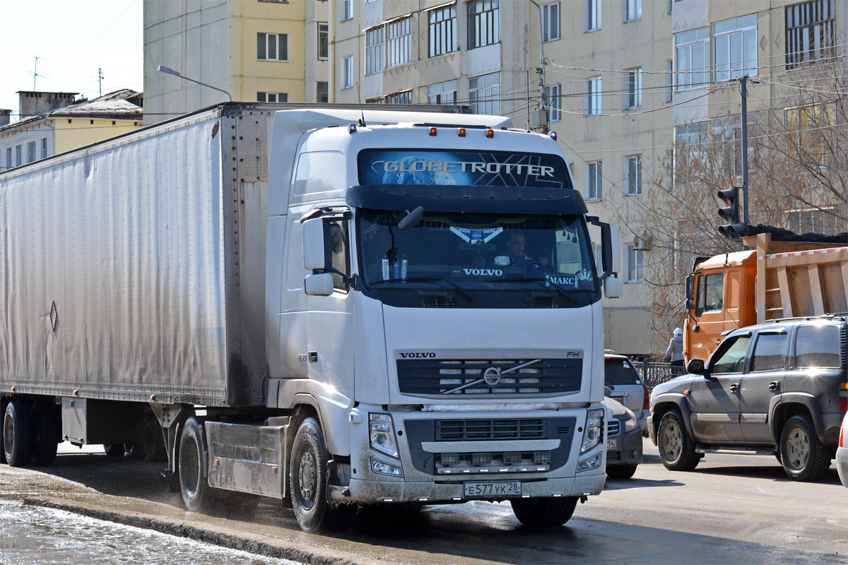 Амурская область, № Е 577 УК 28 — Volvo ('2008) FH.460