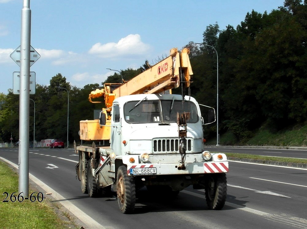 Словакия, № NR-668CV — Praga V3S