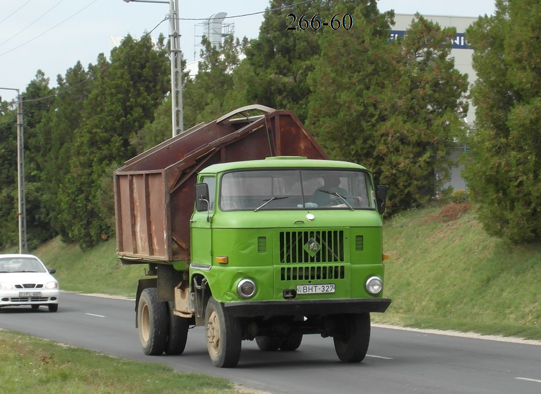 Венгрия, № BHT-327 — IFA W50LA/K, LA/Z