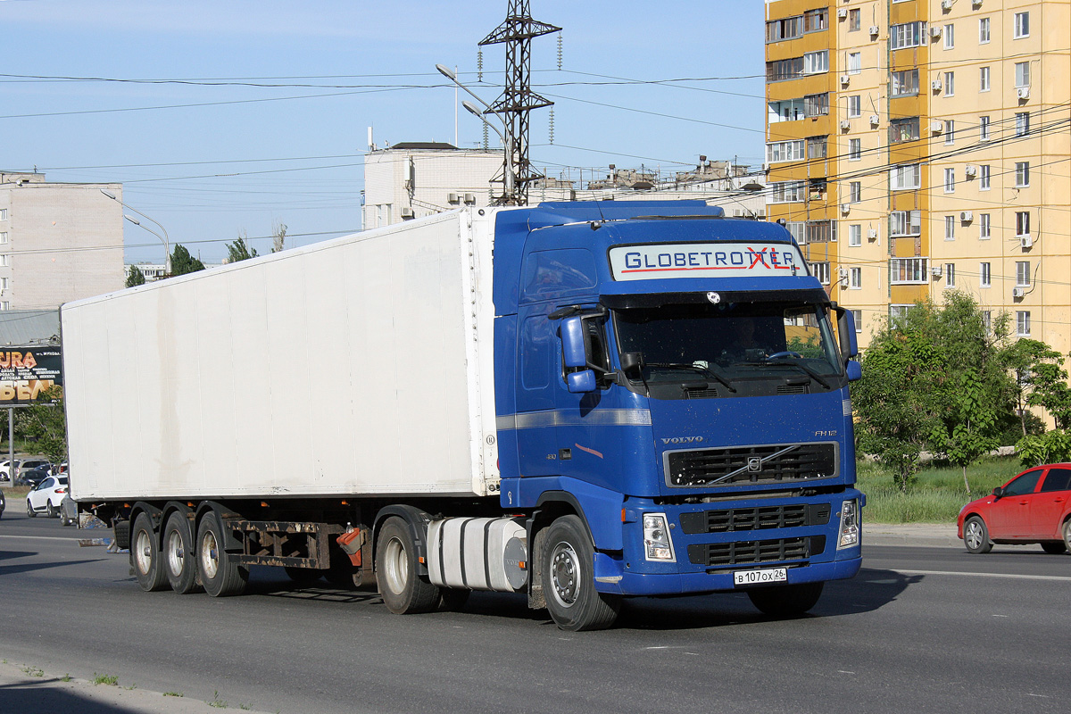 Ставропольский край, № В 107 ОХ 26 — Volvo ('2002) FH12.480