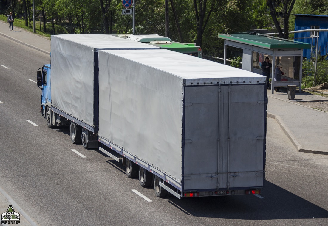 Алматинская область, № 880 DBB 05 — Mercedes-Benz Actros ('2003)