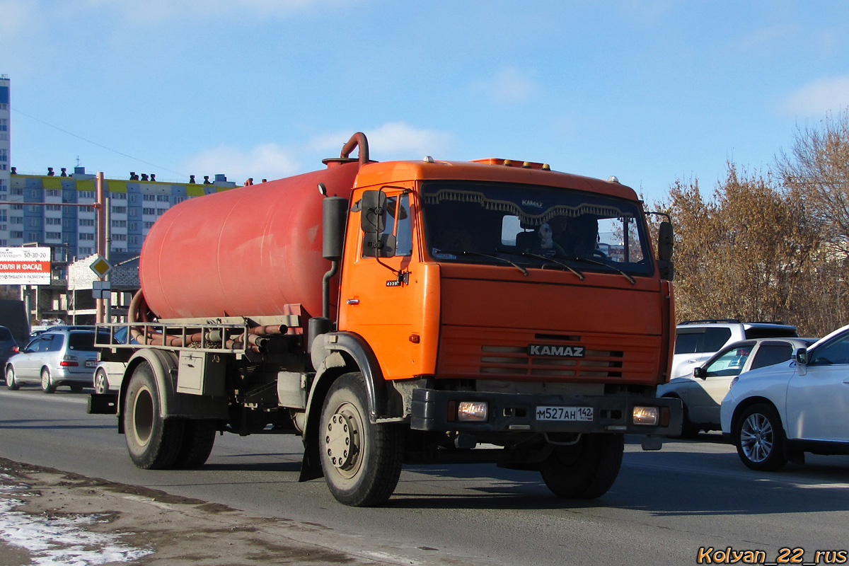 Алтайский край, № М 527 АН 142 — КамАЗ-43253-A3