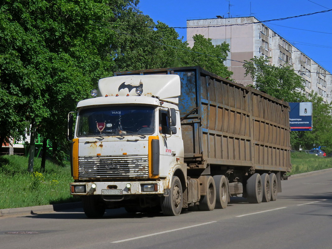 Кировская область, № О 008 НЕ 43 — МАЗ-642208