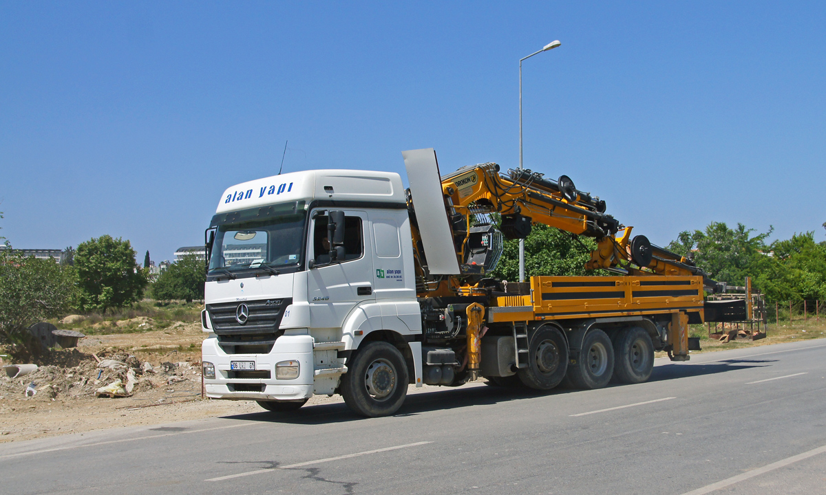 Турция, № 06 LRZ 61 — Mercedes-Benz Axor (общ.м)