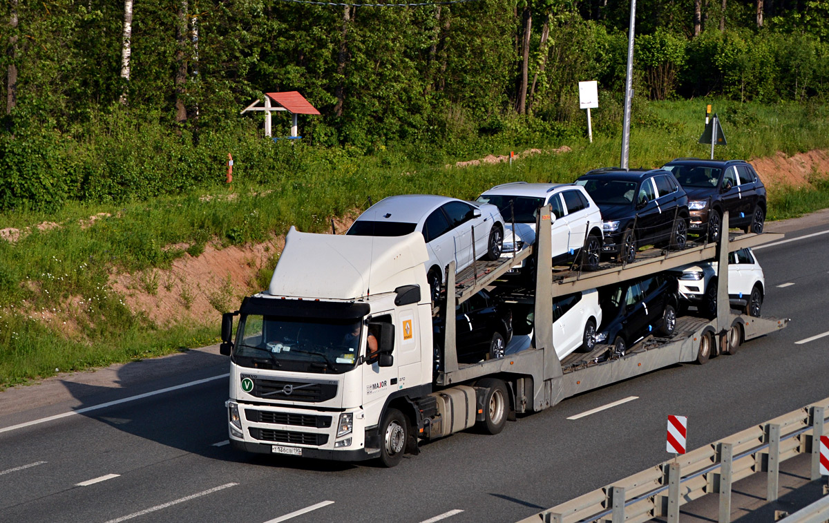 Московская область, № Т 136 СВ 190 — Volvo ('2010) FM.370