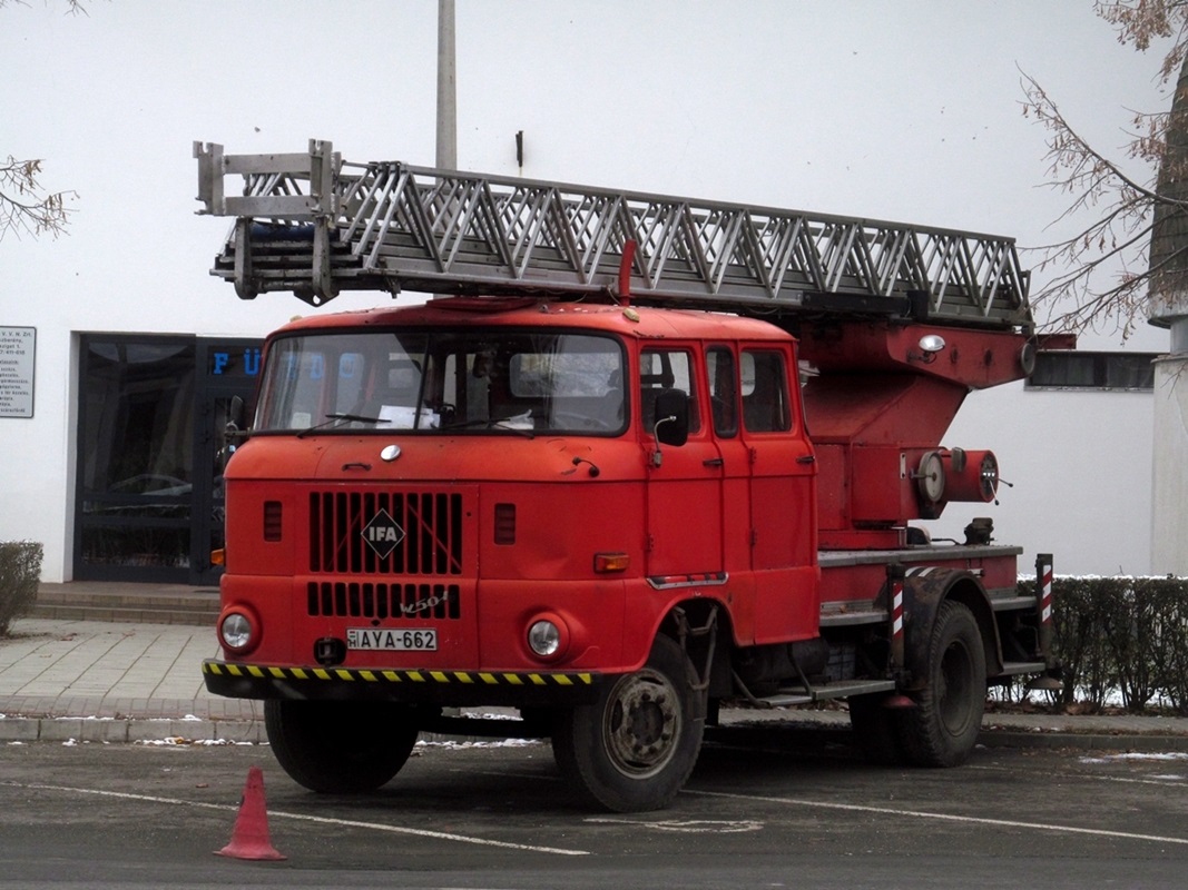 Венгрия, № AYA-662 — IFA W50L (общая модель)