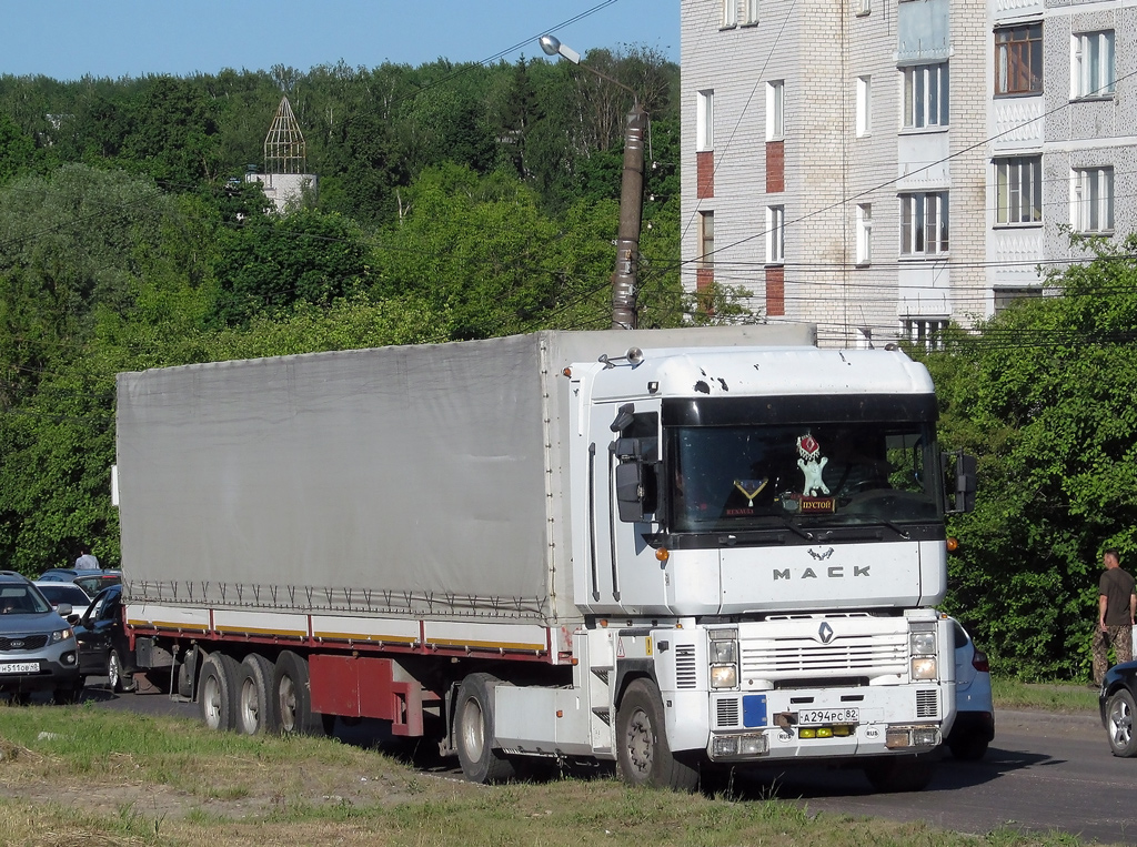 Крым, № А 294 РС 82 — Renault Magnum Integral ('1997)