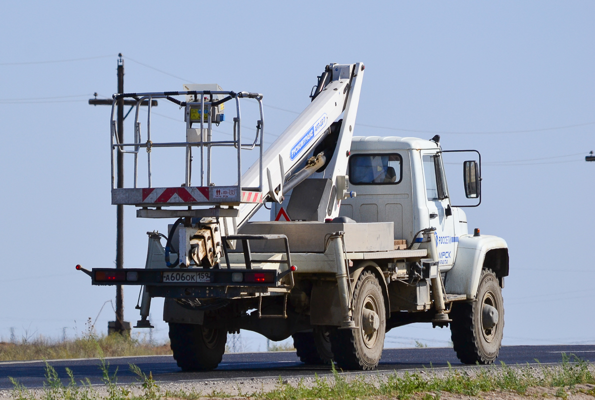 Пермский край, № А 606 ОК 159 — ГАЗ-33081 «Садко»
