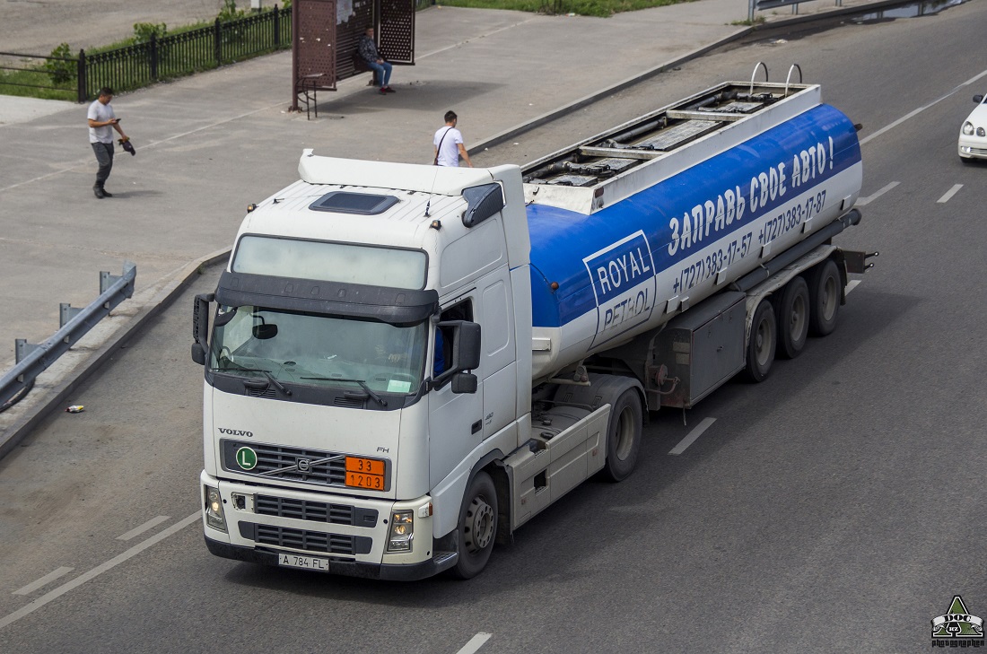 Алматы, № A 784 FL — Volvo ('2002) FH12.480