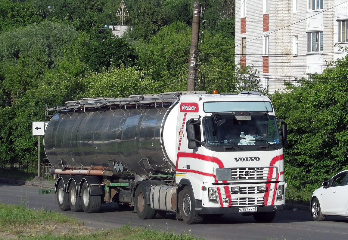 Кемеровская область, № К 557 УУ 42 — Volvo ('2002) FH12.400