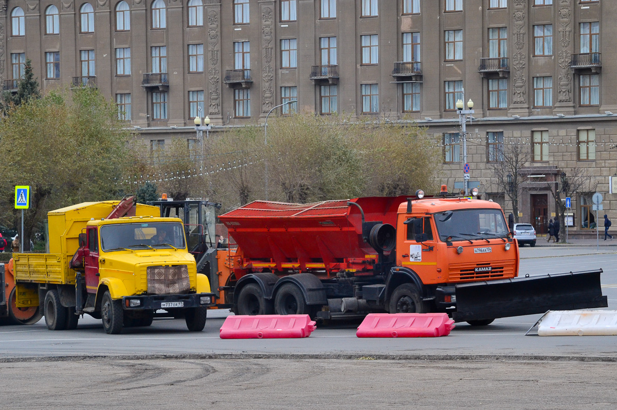 Волгоградская область, № М 737 ОА 97 — ЗИЛ-433360; Волгоградская область, № А 796 АА 134 — КамАЗ-65115-62