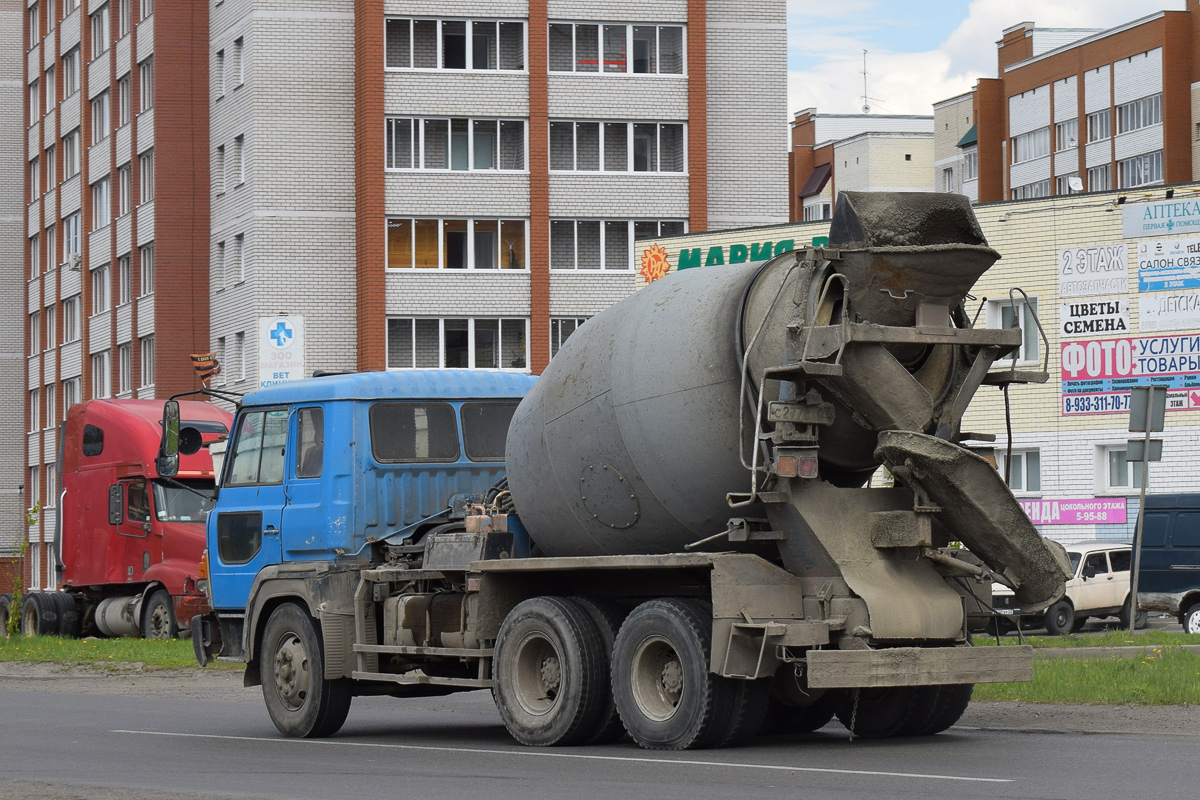 Алтайский край, № С 277 СА 22 — Hino FS