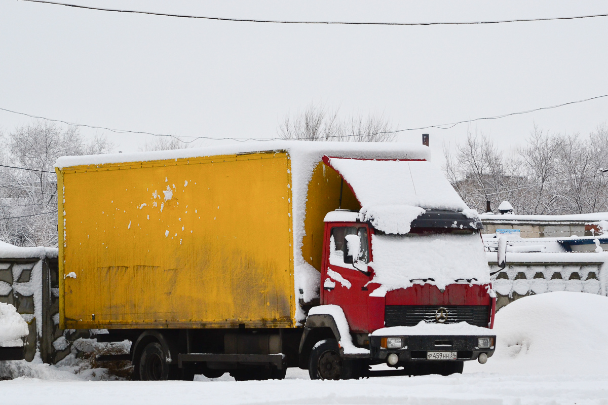 Волгоградская область, № Р 459 НН 34 — Mercedes-Benz LK (общ. мод.)