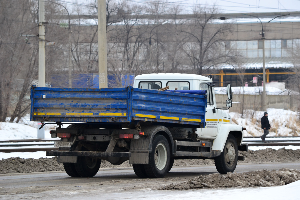 Волгоградская область, № В 521 УР 134 — ГАЗ-3309