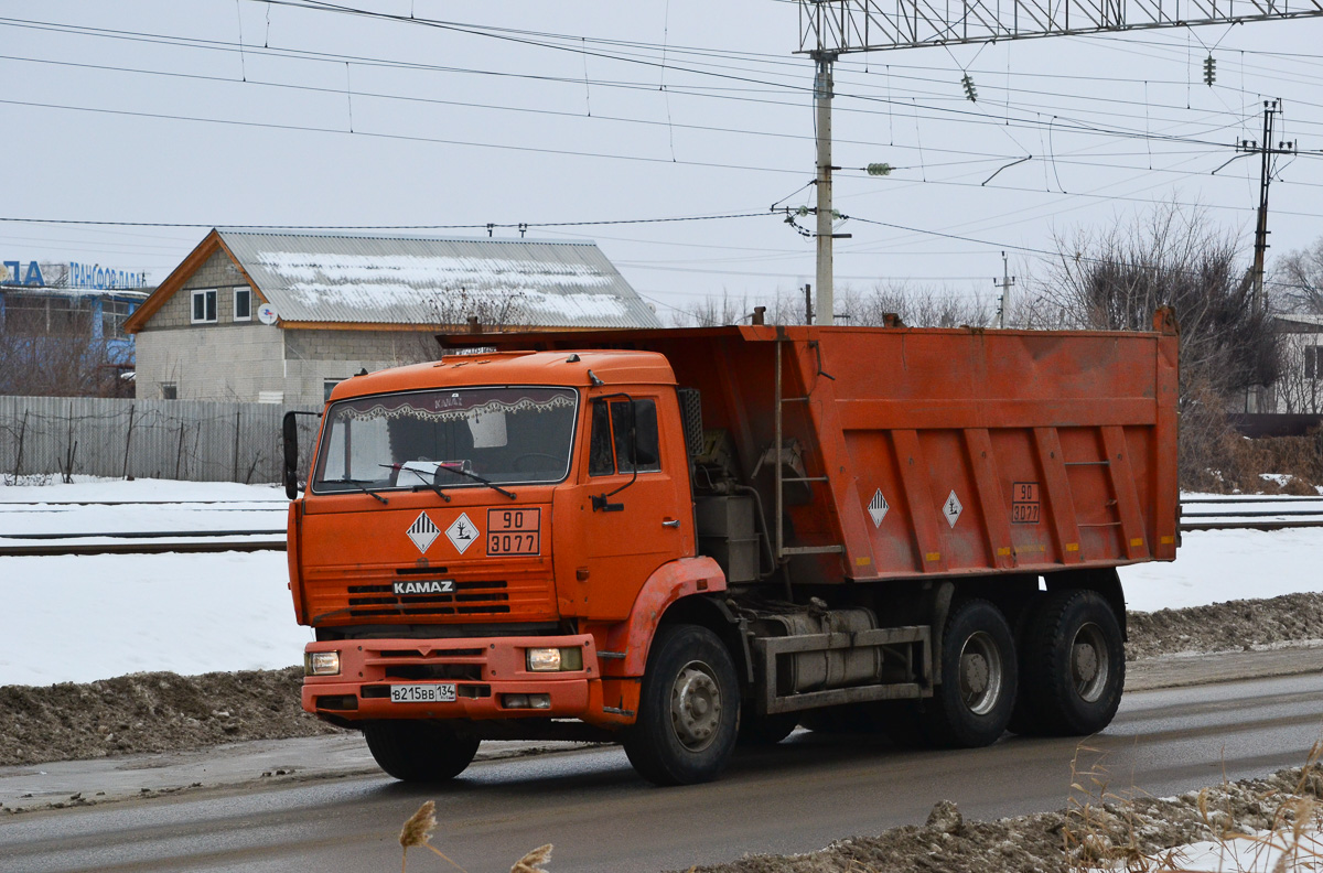 Волгоградская область, № В 215 ВВ 134 — КамАЗ-6520 [652000]