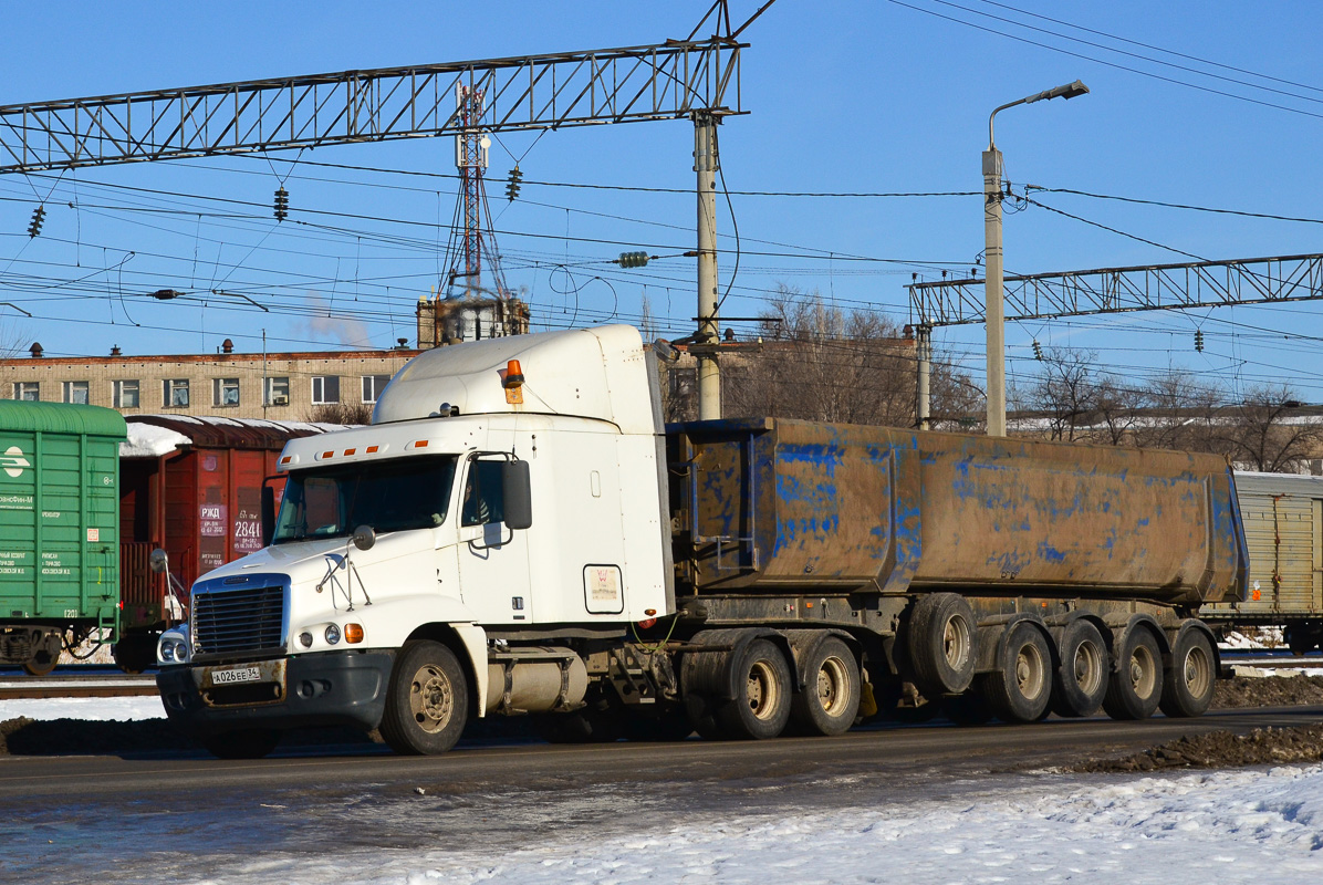 Волгоградская область, № А 026 ЕЕ 34 — Freightliner Century Class