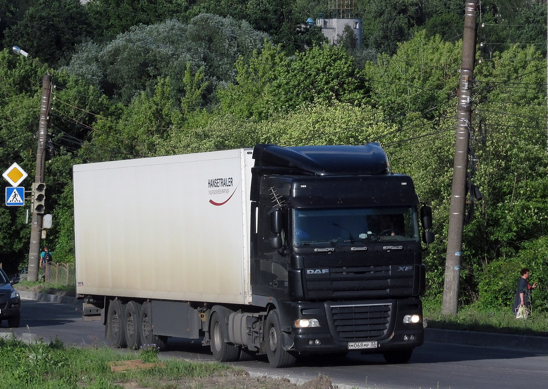 Брянская область, № М 068 МР 32 — DAF XF105 FT