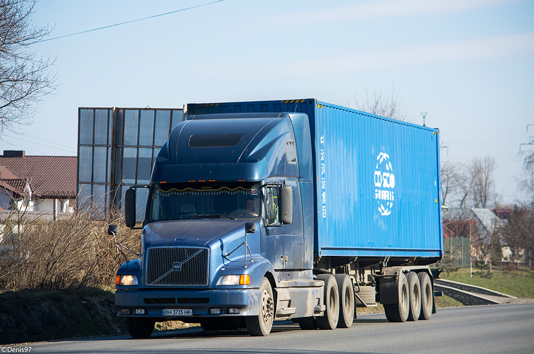 Одесская область, № ВН 3735 НК — Volvo VNL660